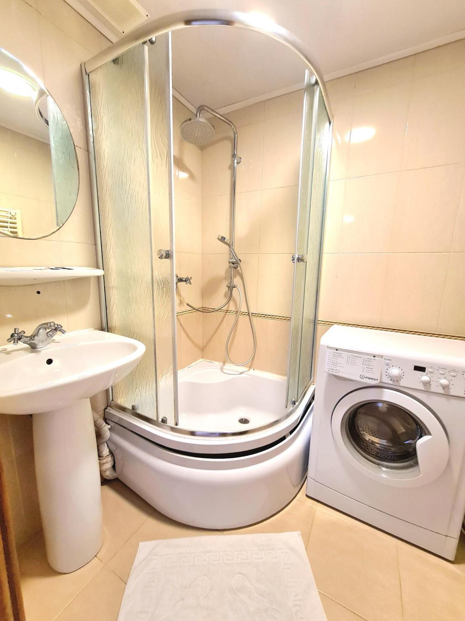 Apartament 2 Bedrooms, Botanica Chisináu Exterior foto